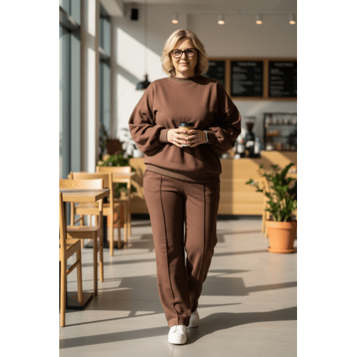 Kasdienio komforto kostiumas moterims