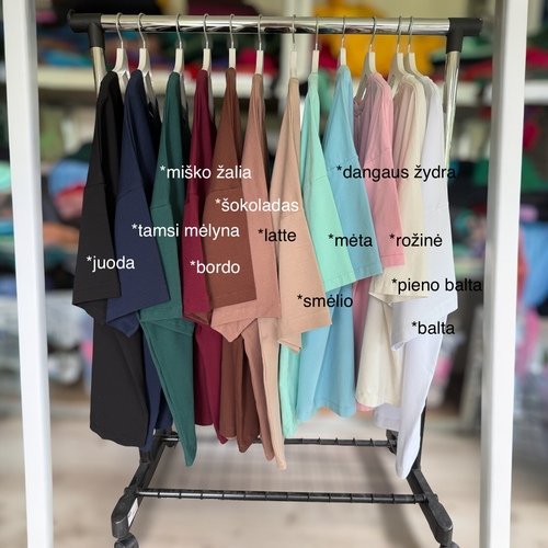 Minimalistinio dizaino moteriški marškinėliai 5