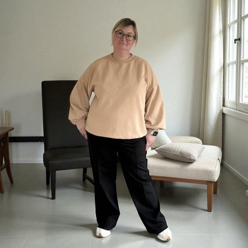 Juodos klasikinės moteriškos kelnės su kantu – patogios ir elegantiškos 1